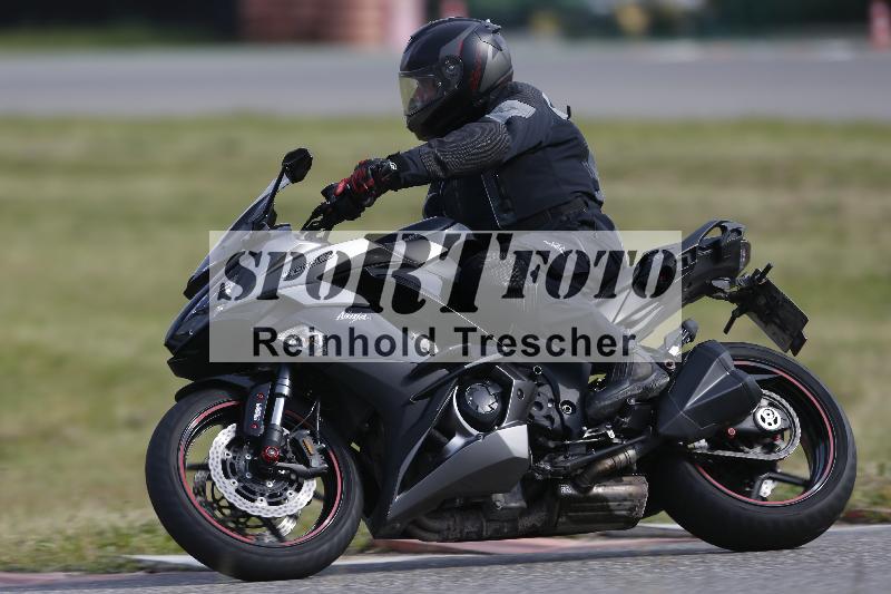 /Archiv-2024/17 01.05.2024 Speer Racing ADR/Schnuppertraining